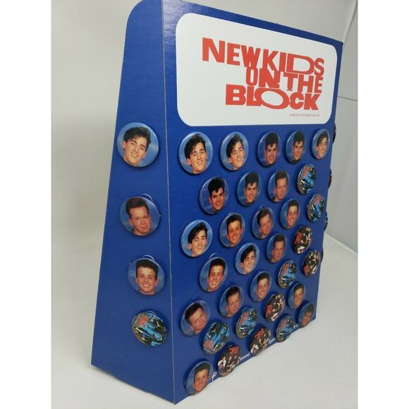 Vintage 1989 New Kids On The Block NKOTB 40 Pinback Button Display New Old Stock - Picture 4 of 5